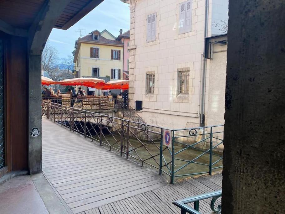 Quai Des Cordeliers, Balcon Et Vieille Ville Аннесі Екстер'єр фото